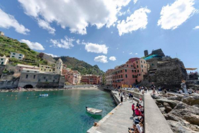 ALTIDO Lovely Apt for 2, with Terrace in Vernazza, Vernazza